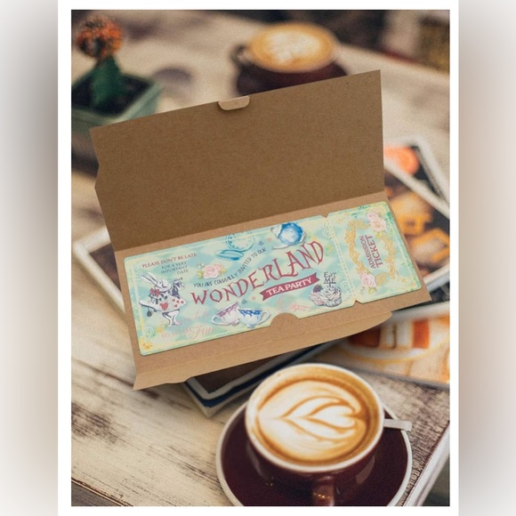 Vintage tea party invitations Alice In Wonderland Disney Theme DIY party invite - Picture 1 of 5